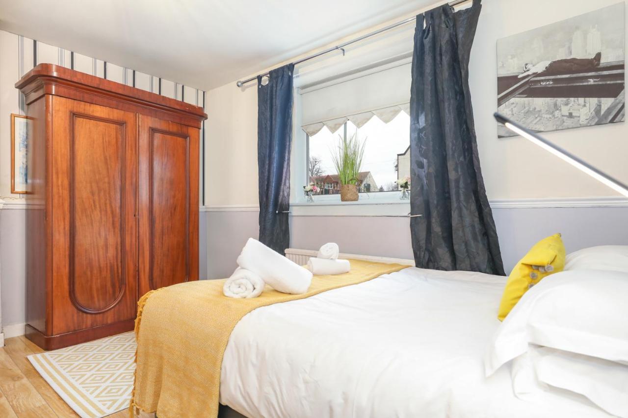 Beautiful 4 Bedroom Cottage - Ideal Location - Free Parking เอดินบะระ ภายนอก รูปภาพ