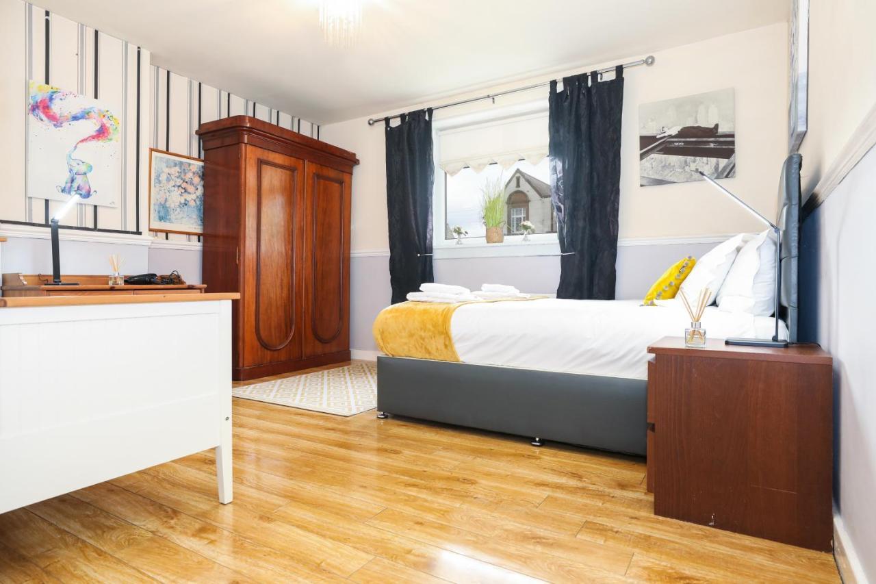 Beautiful 4 Bedroom Cottage - Ideal Location - Free Parking เอดินบะระ ภายนอก รูปภาพ